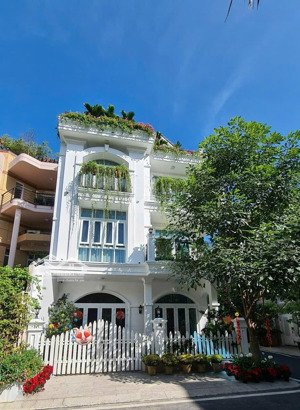 kẹt tiền bán gấp biệt thự khan hiếm lương đình của, an khánh, q2 120m2(7x17) hầm 4 tầng giá 32 tỷ