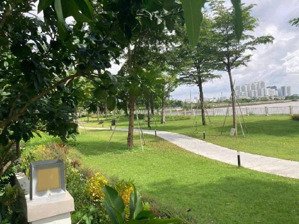 bán khuôn đất đường nguyễn xiển, q.9. dt: 4850m2. giá chỉ: 2xx tỷ