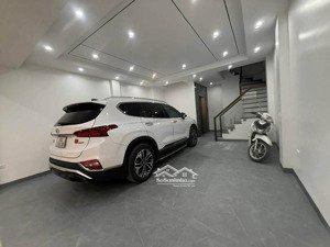 đội cấn - ba đình - phân lô - ô tô vào nhà - 7 tầng - thang máy - nội thất châu âu - 55m - 24.8tỷ