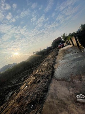 bán 3 lô đất lang thượng an khánh an lão. ngõ oto . ngõ nông . ko lỗi. ngang 4,2m. giá hơn 500tr