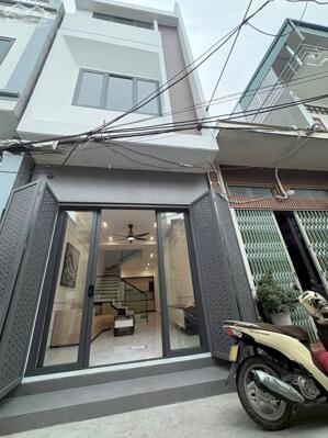 Bán nhà 3 tầng Ngô Quyền ngõ phố Tân Kim – gần chợ, viện, trường học, giá 2,7x tỷ