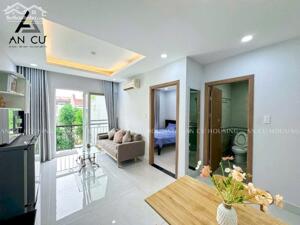 CHO THUÊ CĂN HỘ 1 PHÒNG NGỦ – ĐẦY ĐỦ NỘI THẤT, BAN CÔNG RỘNG THOÁNG – GẦN SÂN BAY TÂN SƠN NHẤT