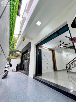 BÁN NHÀ ĐẸP GIÁ RẺ 1.89 TỶ 3 TẦNG 46M2 NGÕ ĐƯỜNG HOÀNG DIỆU