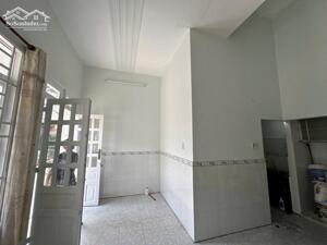 Cho thuê nhà nguyên căn hẻm 102 Đường Số 9,P.Linh Tây,2PN 2WC,giá 7tr/tháng