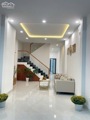 Bán gấp căn nhà 1 đời chủ Đặng Thùy Trâm/Bình Lợi đối diện công viên 60m2 nhựa 12m giá 10.6tỷ