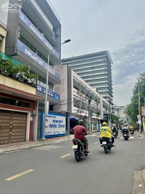 Vip P1 Tân Bình, mới ở ngay, gần HXH Lê Văn Sỹ_Nguyễn Trọng Tuyển, 3 Tầng, 28m2, 4.x Tỷ