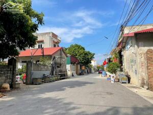  Lô Đất Đẹp Ở Trục Chính Kinh Doanh Thôn Đông Mai Gần Chợ Đông Mai: 0835459289