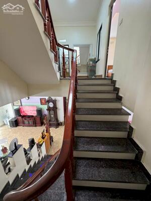 Bán nhà 3 tầng lô góc 62m2 Trại Chuối, Thượng Lý, Hồng Bàng, Hải Phòng. 5,5 tỷ