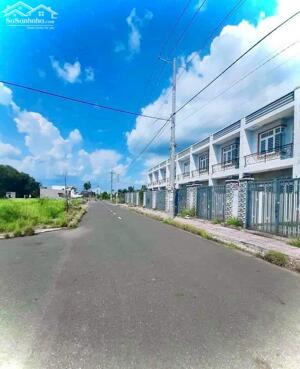 Chủ cần bán gấp 90m2 kdc Nam Phong Dargon giá bán lỗ 800tr