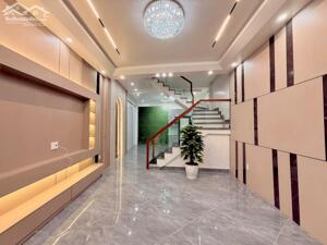  CHÍNH CHỦ BÁN NHÀ 4 TẦNG XÂY MỚI – KHU HỒ SEN, NGAY KHÁCH SẠN CÔNG ĐOÀN