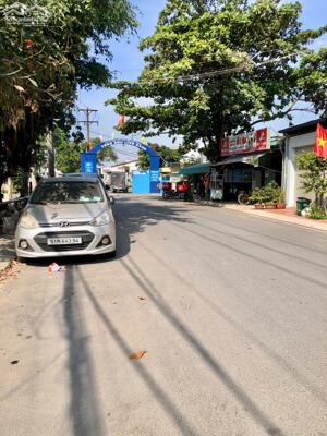 Linh Xuân Dãy Trọ Liền Kề Mặt Tiền Kinh Doanh DT 156 M2 Giá 11,99 Tỷ