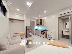 Căn hộ cửa sổ lớn, máy giặt riêng, bếp xa giường gần Vòng Xoay Hàng Xanh