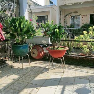 Gần ngã tư Phú Nhuận,Phan Đăng Lưu_Nguyễn Kiệm,3 Tầng, nở hậu,DT 4x25,HXH 5m, 16.x Tỷ