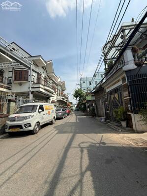 Bán Nhà Nguyễn Ảnh Thủ.180m2.Ngang 7,16m. Đường xe tải 5m. 150ra Nguyễn Ảnh Thủ. Giá rẻ