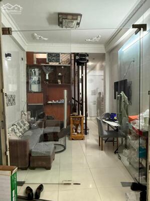 VÕ VĂN TẦN , THANH KHÊ _ 3 TẦNG, 32 M² CÁCH MẶT TIỀN 10M , 2PN _ GIÁ; 3.35 TỶ