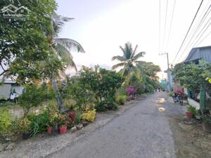 BÁN 1.653m² ĐẤT MẶT TIỀN RẠCH MƯƠNG THƠM, MỸ THẠNH – VIEW KÊNH THOÁNG MÁT, CÓ SẴN THỔ CƯ