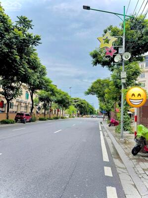 GIA ĐÌNH CẦN BÁN GẤP NHÀ PHỐ NGUYỄN THÁI HỌC ĐIỆN BIÊN BA ĐÌNH 50M 6 TẦNG MT 6M OTO NHỈNH 14 TỶ TL