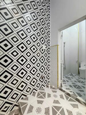 Bán nhà lầu hẻm 359 đường Nguyễn Văn Cừ , phường An Hoà