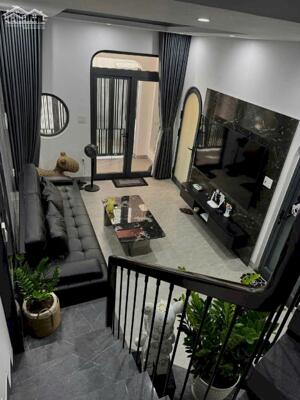 NHÀ KIỆT NGUYỄN CÔNG TRỨ – NỞ HẬU HIẾM – ĐANG CÓ DÒNG TIỀN – 6 TỶ X