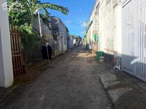 đất hẻm Y Wang 185, gần đại học tây nguyên ạ