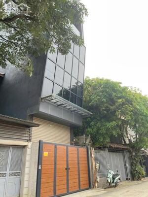 Bán Kiệt tác BDS Lạc Long Quân, 100m2 x 6T x MT 5m, Gara oto, Thang máy, Ngõ VIP hơn Phố