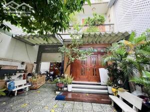 Biệt thự 3 tầng, Thảo Điền, Quận 2, 112m2, ngang 8m, 22 tỷ