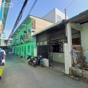 Nhà rộng lộ ô sát vách kdc Đại Ngân