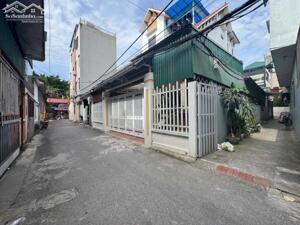 Bán đất giang biên, 40m2 ngõ nông, ngay gần chợ