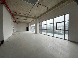 cần cho thuê gấp tttm ngay đài truyền hình thủ dầu một, miến phí ngay 6 tháng đầu tiên