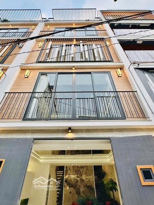 đừng bấm vô. nhà 49,9m2 thống nhất xây kiểu hiện đại bàn giao đầy đủ nội thất. sổ riêng giá hết hồn