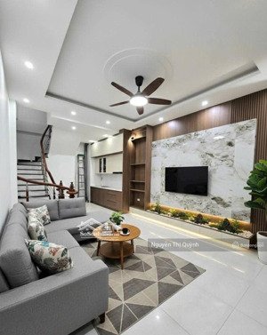 bán nhà ngõ 199 hồ tùng mậu. 5 tầng tặng full nội thất sẵn ở. giá 7.9 tỷ (ctl)