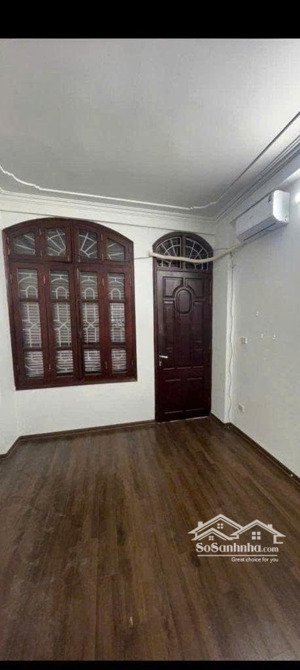 cho thuê nhà hoàng cầu, đống đa, 4 tầng, 4pn, tiện ở, đồ cơ bản, gần ô tô, 15tr