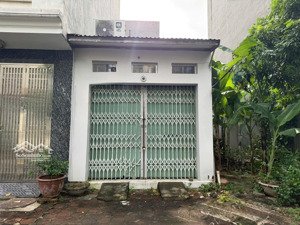 bán nhà phân lô long biên-40m2-10,x tỷ-vỉa hè kinh doanh-hàng xóm vinhomes riverside