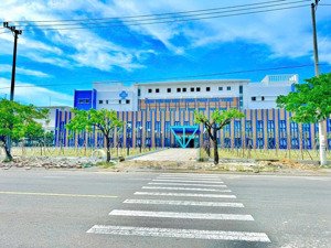 3.95 tỷ biệt thự mini điện ngọc ngang 10m làm căn hộ . lh 