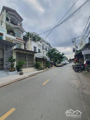 nhà tân phú - ngang khủng, hẻm nhựa 8m - 10x19 trệt lầu - giá 18.2 tỷ