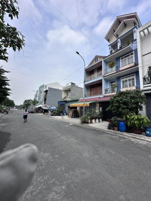 nhà 3 tầng khu tđc linh xuân giá tốt 9t5 còn tl