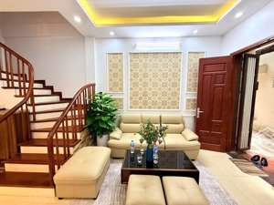 nhà đẹp nguyễn chí thanh, 35m2, 5 tầng, lô góc, kinh doanh tốt, 9.3 tỷ