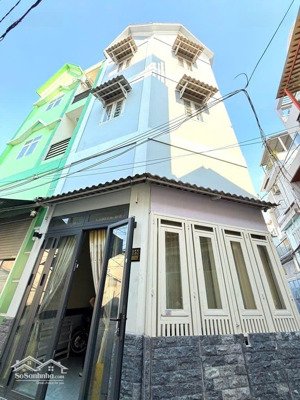 bán nhà 4 tầng 3pn 44m2, căn góc siêu đẹp, xe hơi đỗ cửa. sổ đẹp full ko lộ giới. giá chỉ 5.990 tỷ