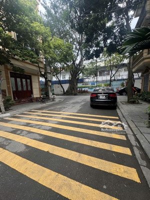 nhà phân lô quânđội 918 60m2, mt 4 m, 21.4 tỷ, gara vỉa hè ô tô tránh, thang máy