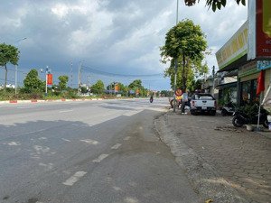 bán 200m2 đẹp tại đại đồng - đại mạch. nhà mặt đường chính, 6 làn đường to rộng kinh doanh sầm uất