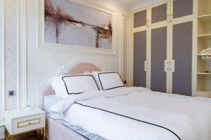 cần bán gấp 2pn, diện tích lớn 88m, giá 10 tỷ.lh thảo