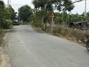 hàng hiếm tại mặt tiền bùi văn sự, qui đức, bình chánh, 5tỷ, 600m2 (cln).