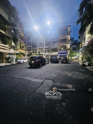 trung tâm q10 - hẻm to như phố - kinh doanh sầm uất đa ngành - chỉ 20.x tỷ - 70m2