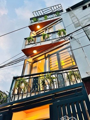 nhà cách hxh 20m - lý thường kiệt - 4tầng - 24.4m2 - 4.93 tỷ