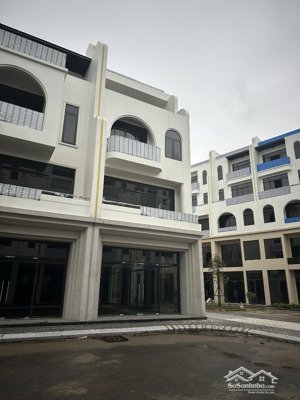 chính chủ cần bán liền kề 4.01 đẹp xuất sắc tại vaquarius văn giang, 16,5 tỷ, 105m2