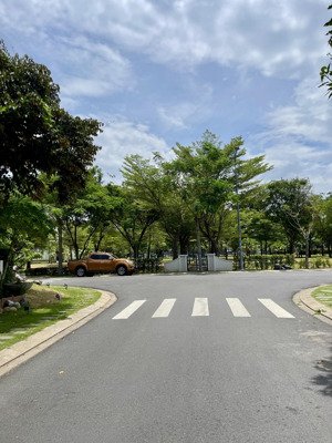 hot!!! nhà phố lovera park view công viên