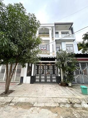 Chính Chủ gửi bán nhà 3 tầng MT Phú Lộc 20, P Thanh Khê. Đà Nẵng.