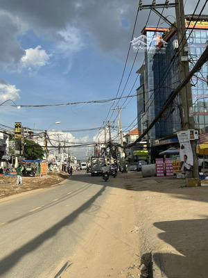 nhà ngang 11 x 19m, ngay nguyễn thị định rẽ vào 20m, bán 17 tỳ