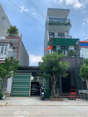 bán nhà đẹp, mặt tiền đường số rộng 12m, vỉa hè 2 bên, dt 56,2m2, 3 tầng, tt quận 9, chỉ 5,1 tỷ