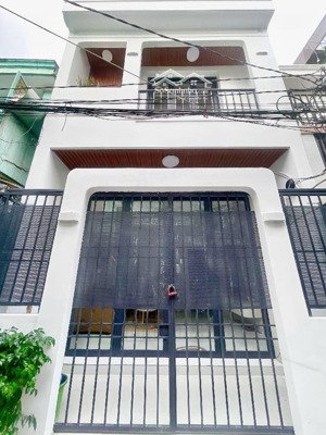 đường 14b - ngã tư 4 xã - 2 tầng mới đẹp - ở ngay